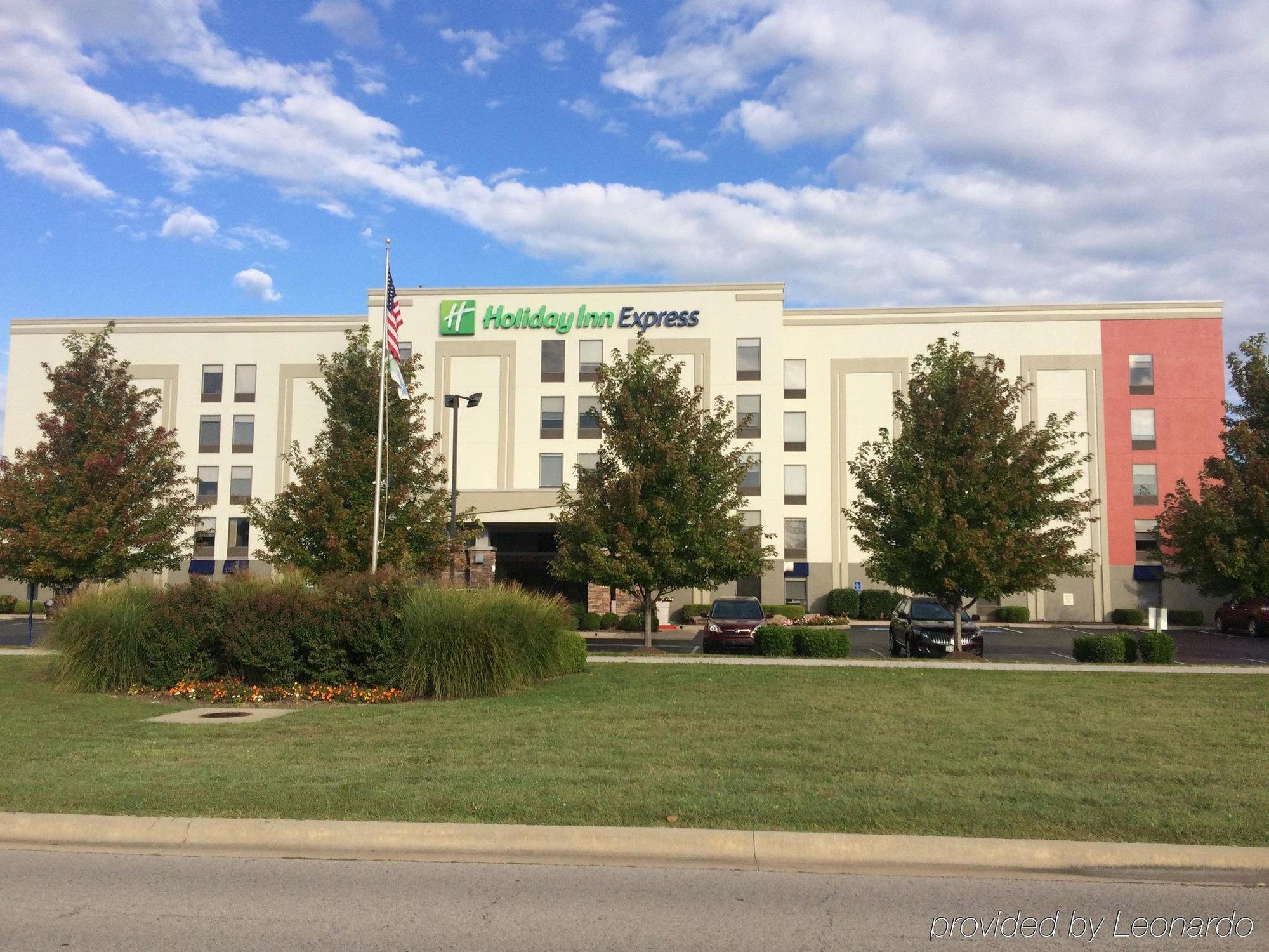 Holiday Inn Express & Suites Fayetteville University Of Arkansas Area By Ihg Εξωτερικό φωτογραφία