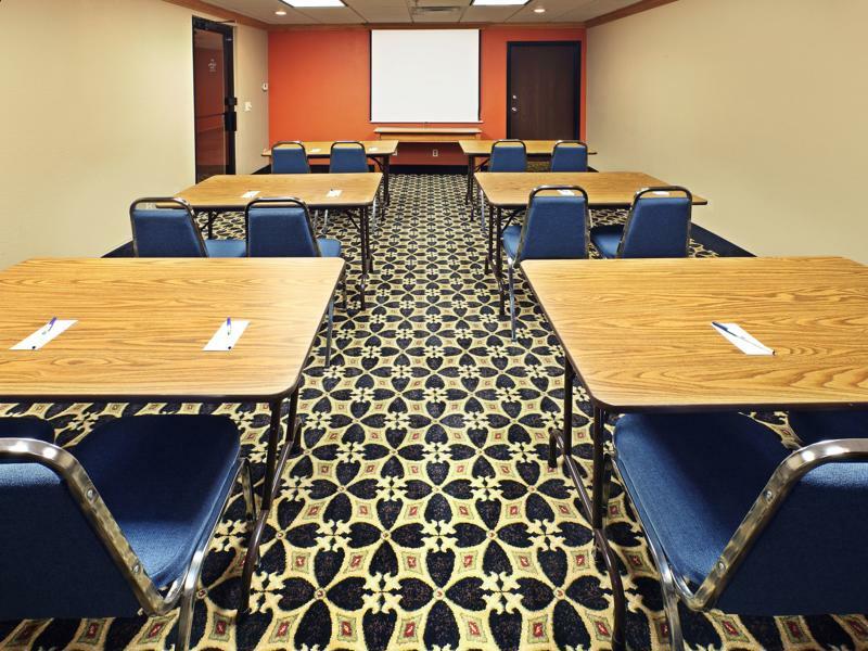 Holiday Inn Express & Suites Fayetteville University Of Arkansas Area By Ihg Εξωτερικό φωτογραφία